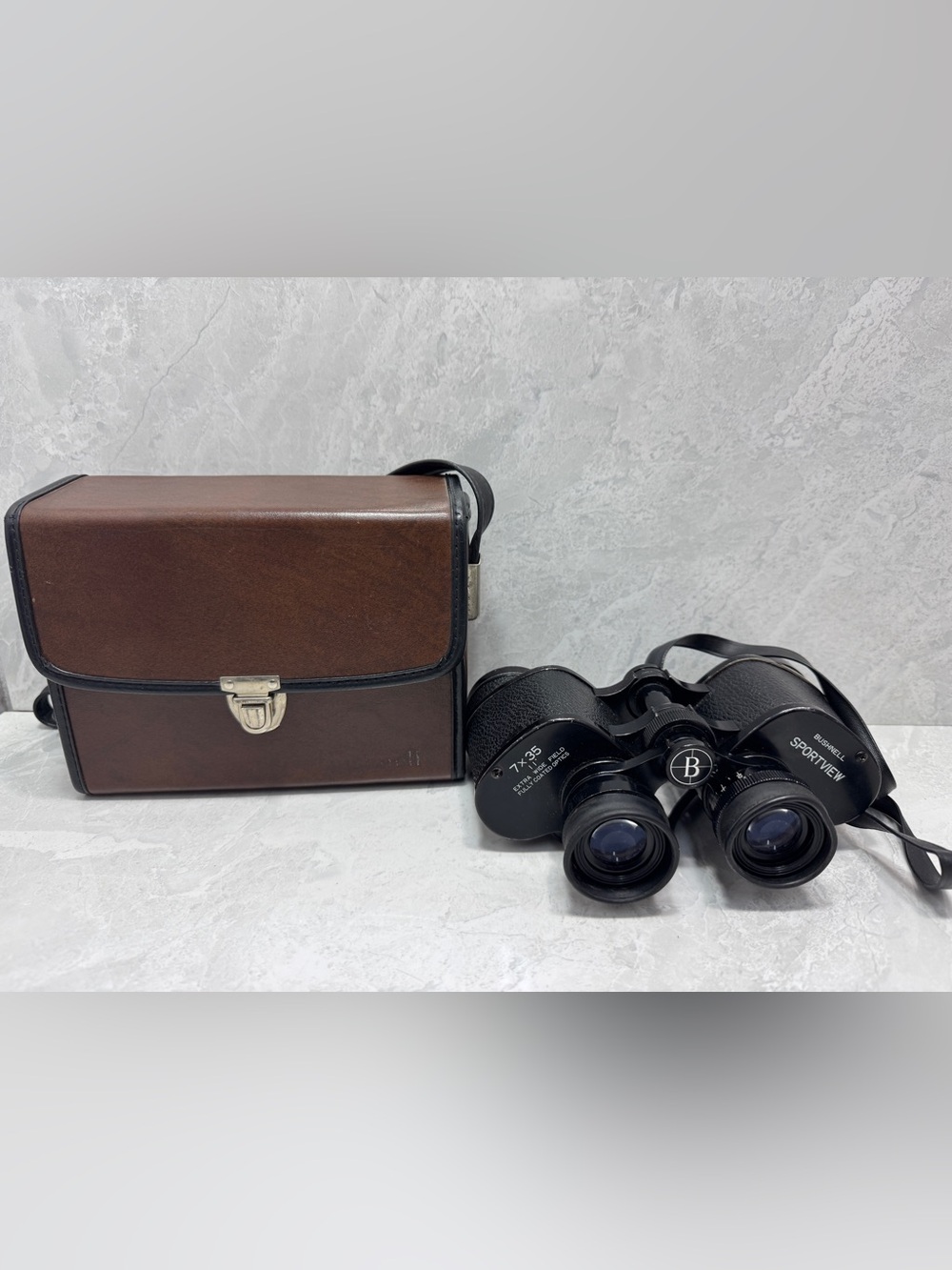 Bushnell Binoculars and Case 7x35 Sportview